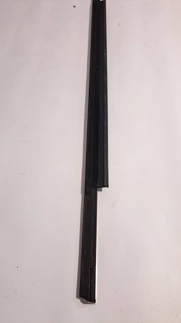 Audi A4 S4 B8 8K (2007 - 2011) 8K0853763F Молдинги задней двери — фото 2