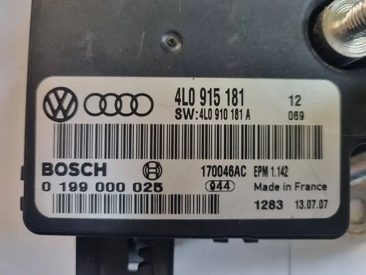 Audi Q7 4L (2005 - 2009) 4L0915181 Блок управления аккумулятором — фото 4