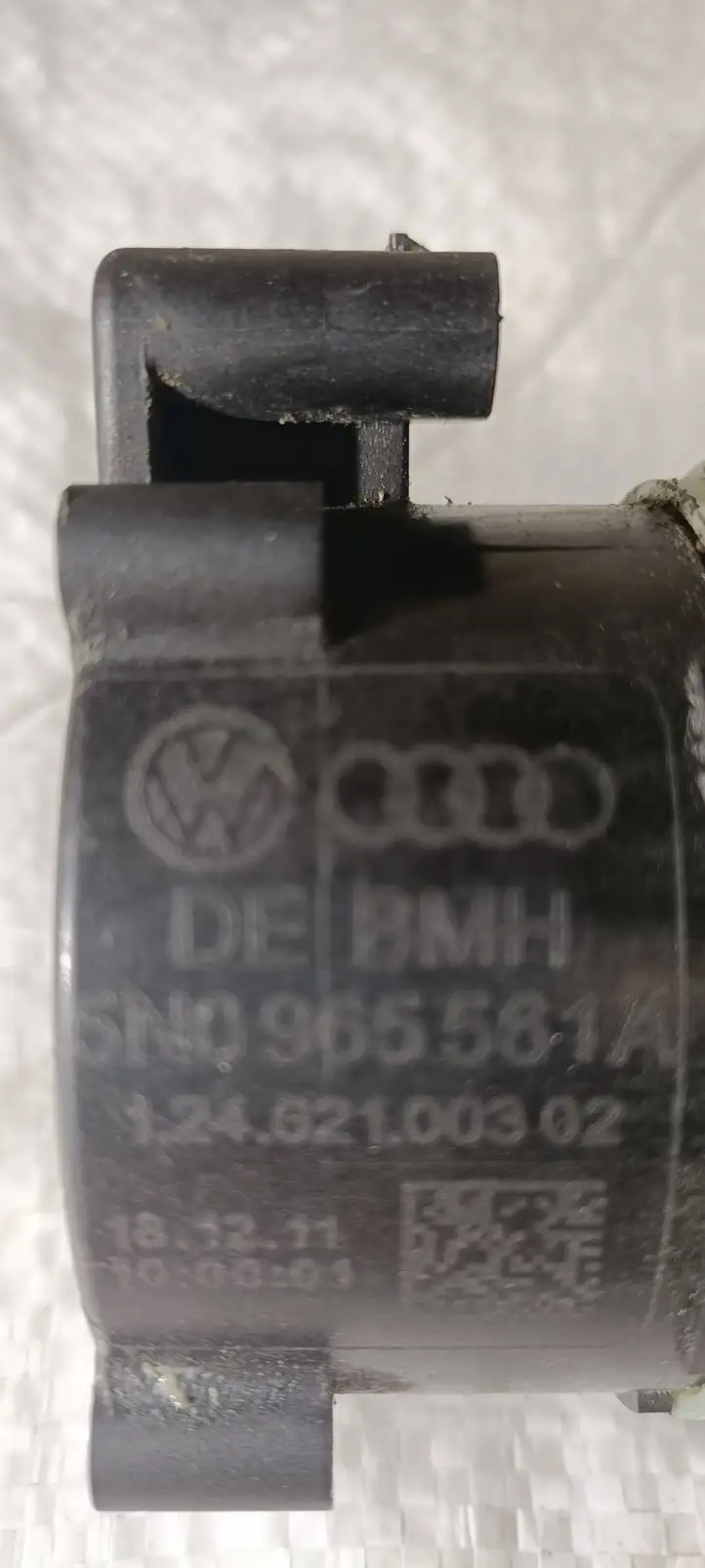 Volkswagen PASSAT B7 (2011 - 2014) 5N0965581A Электроциркуляционный насос — фото 5