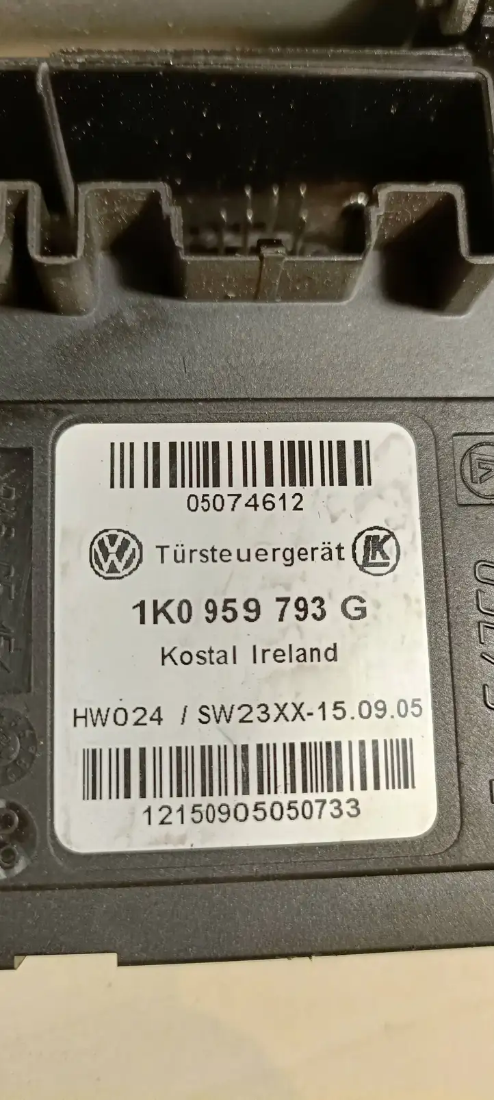 Volkswagen Touran I (2003 - 2010) 1K0959793G Мотор стеклоподъемника передний — фото 5