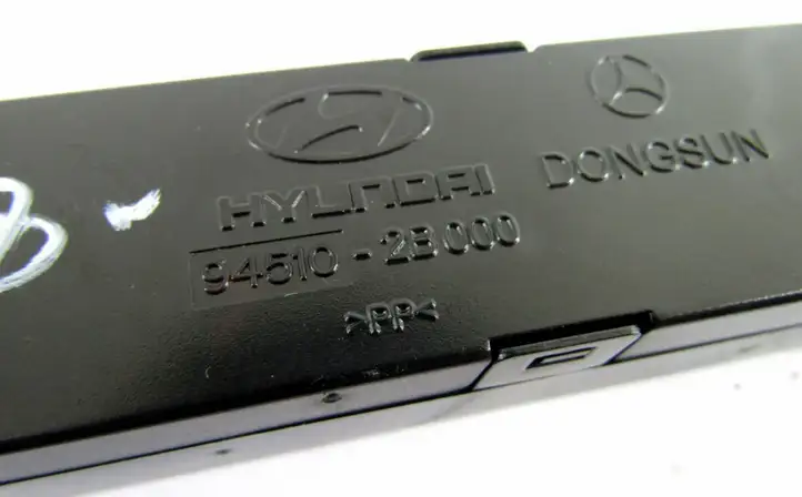 Hyundai Santa Fe (2005 - 2009) Часы — фото 1