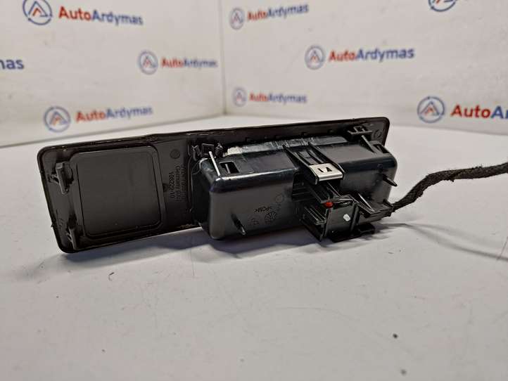 BMW 3 F30 F35 F31 (2012 - 2018)  51247368752 Ручка задней крышки