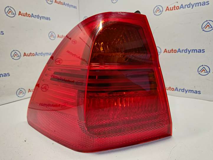 BMW 3 E90 E91 (2005 - 2012)  7160061 Задний фонарь в кузове