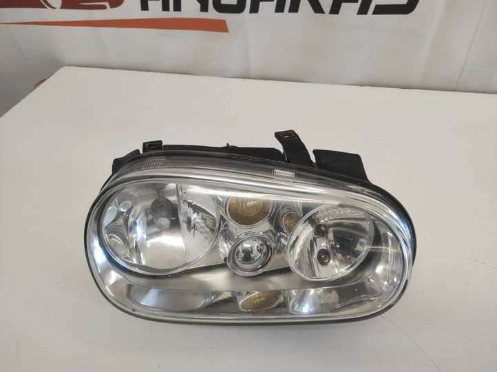 Volkswagen Golf IV (1998 - 2005)  1J1941016B Передняя фара