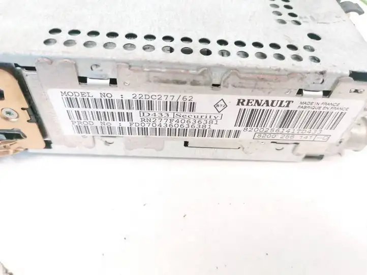 Renault Megane II (2002 - 2005) 8200256141 Магнитола / мультимедийная система — фото 3