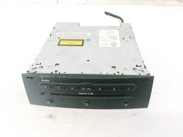 Renault Megane II (2002 - 2005) 8200084437A Магнитола / мультимедийная система — фото 1