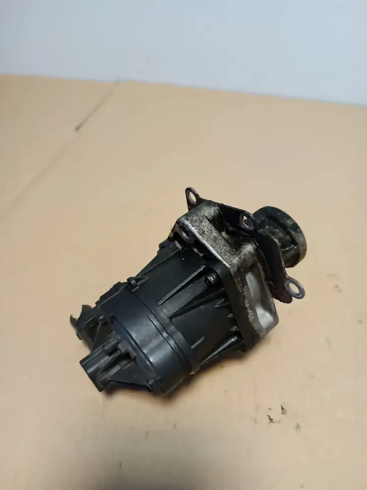 Lancia Delta (2008 - 2014)  K5T70975 Клапан EGR