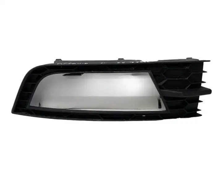 Skoda Octavia Mk3 (5E) (2013 - 2019) 5E0807681 Решетка противотуманной фары — фото 1