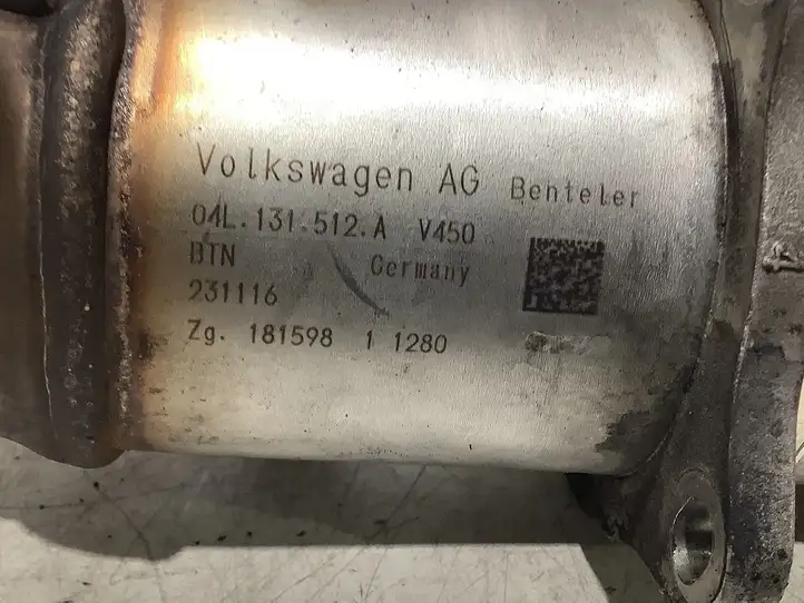 Audi A6 C7 (2014 - 2018) 04L131512A Охладитель клапана EGR — фото 5