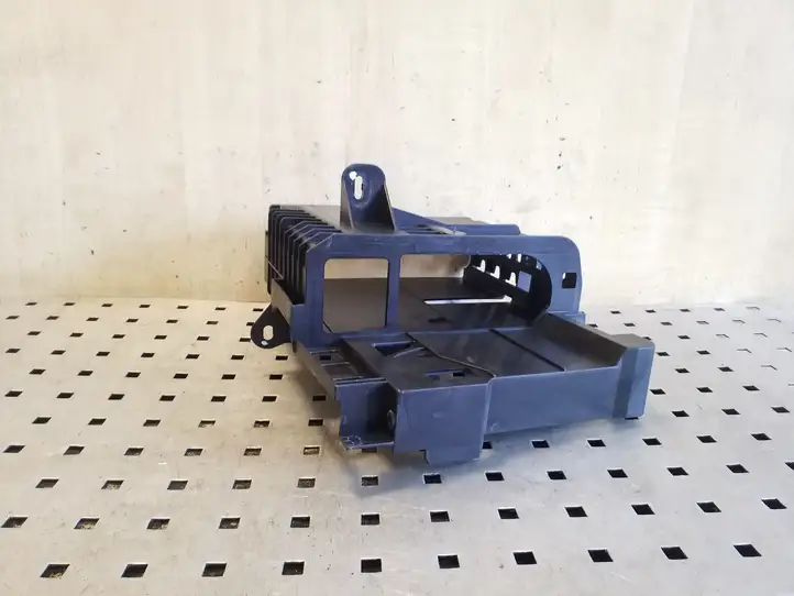 Audi Q5 SQ5 (2008 - 2012) 8R0035209A Прочие детали салона — фото 3