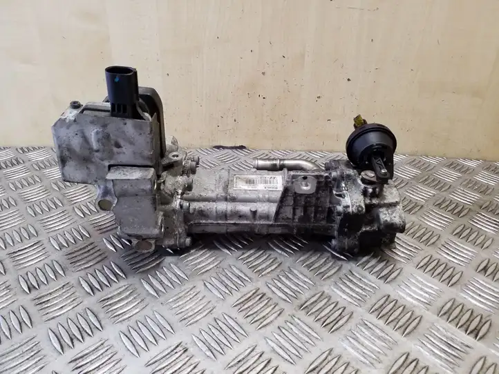 Kia Sportage (2016 - 2018) 284202A610 Охладитель клапана EGR — фото 5