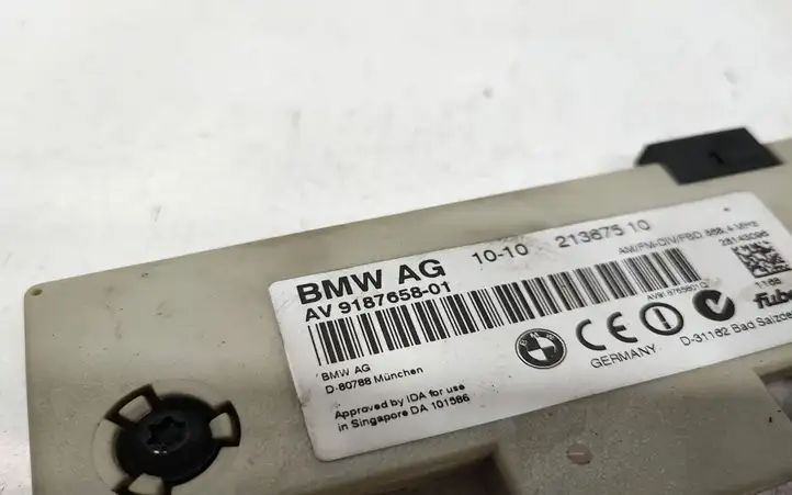 BMW 3 E90 E91 (2005 - 2012)  9187658 Усилитель антенны