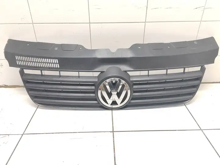 Volkswagen Transporter - Caravelle T5 (2003 - 2009) Верхняя решетка радиатора — фото 1