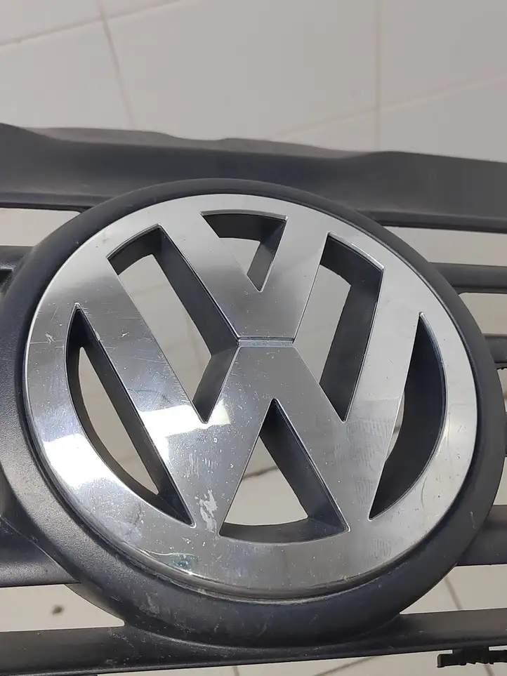 Volkswagen Transporter - Caravelle T5 (2003 - 2009) Верхняя решетка радиатора — фото 6