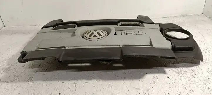Volkswagen Tiguan (2007 - 2011) 03C103925BB Крышка двигателя декоративная — фото 4