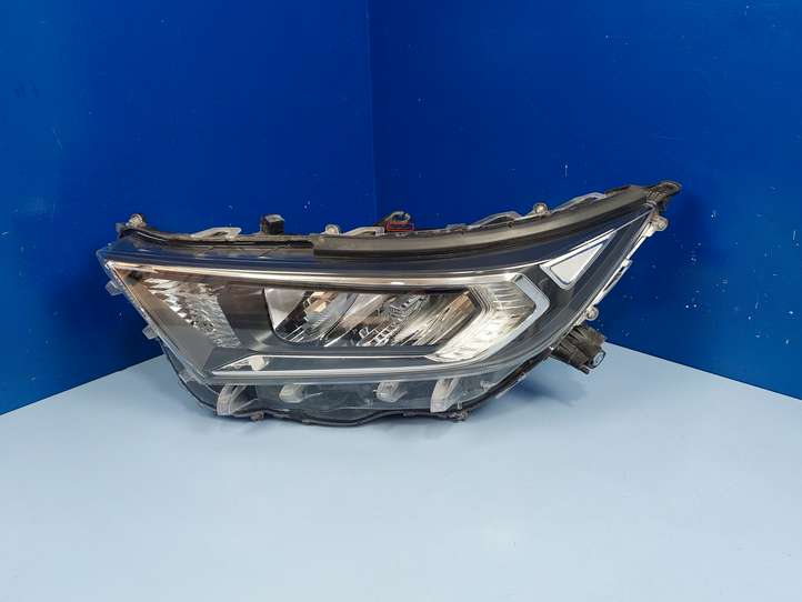 Toyota RAV 4 (XA50) (2018 - )  8118542840 Передняя фара