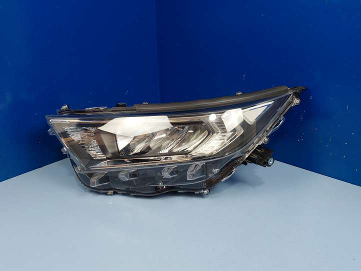 Toyota RAV 4 (XA50) (2018 - )  8118542840 Передняя фара
