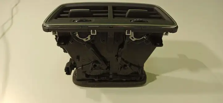 Audi A6 S6 C8 4K (2018 - ) 4K0819203 Задний воздушный дефлектор — фото 4
