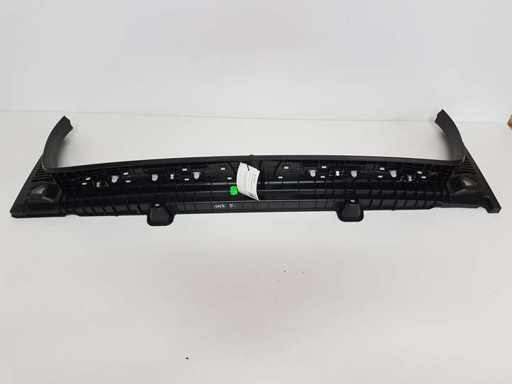 BMW 3 F30 F35 F31 (2012 - 2018)  51477221875 Отделка порога багажника