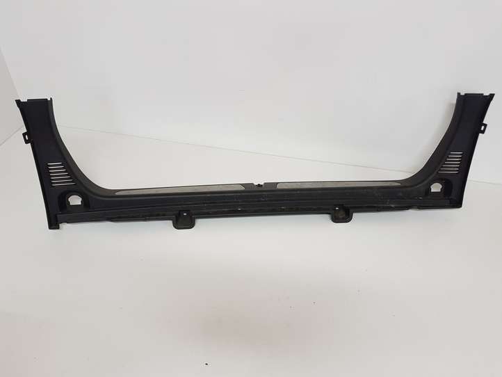 BMW 3 F30 F35 F31 (2012 - 2018)  51477221875 Отделка порога багажника