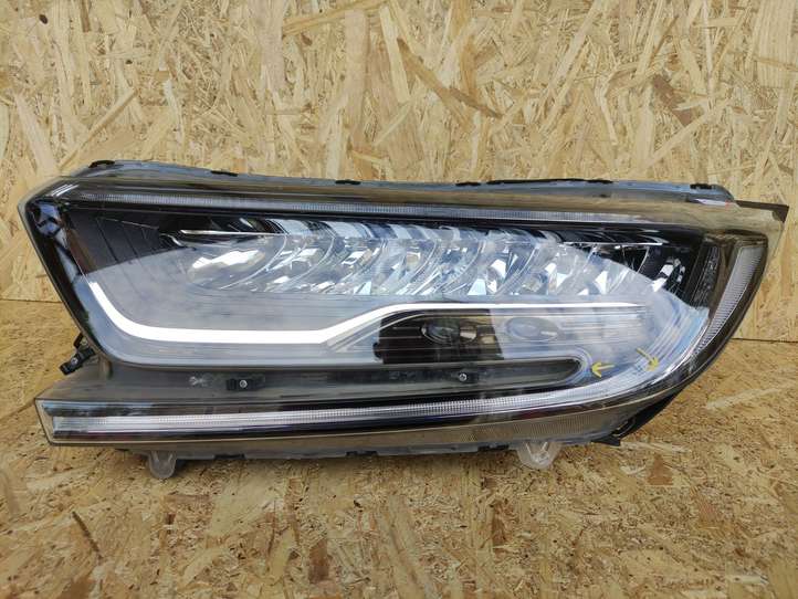 Honda CR-V (2017 - 2022)   Передняя фара