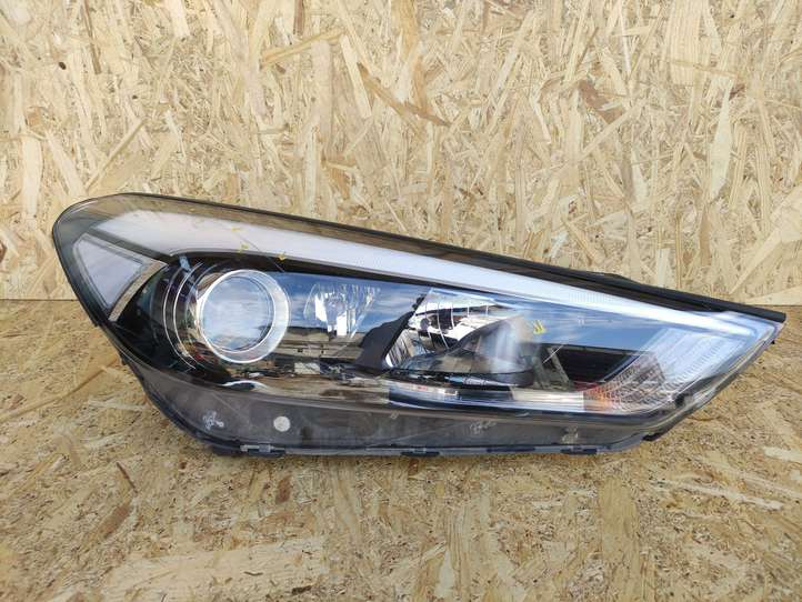 Hyundai Tucson TL (2015 - )  92102D7100 Передняя фара