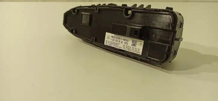 Mercedes-Benz C AMG W205 (2014 - ) A2059056811 Блок кнопок стеклоподъемников — фото 4