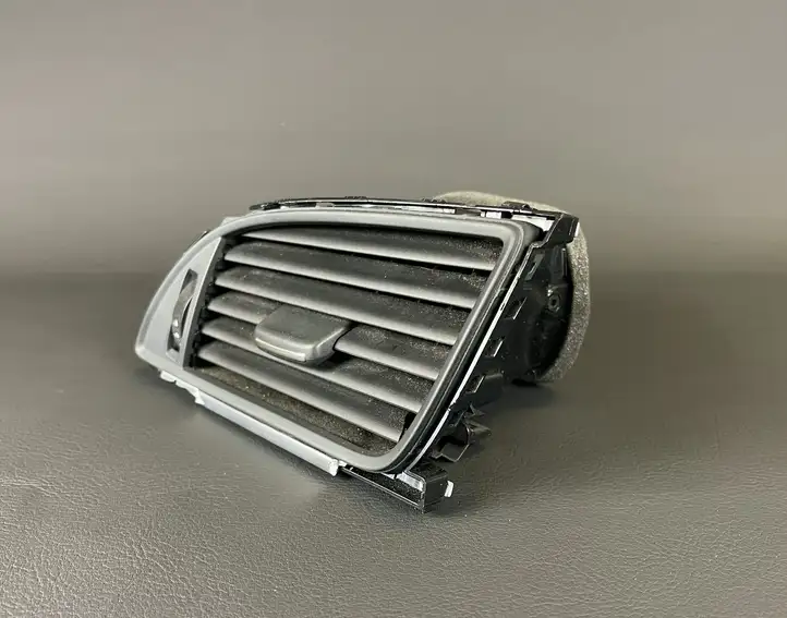 Audi A6 C7 (2011 - 2014) 4G1820902 Боковой воздушный дефлектор — фото 5