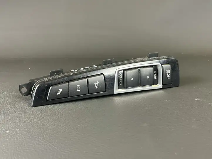 BMW 7 F01 (2008 - 2016) 9201487 Кнопка парктроника — фото 1