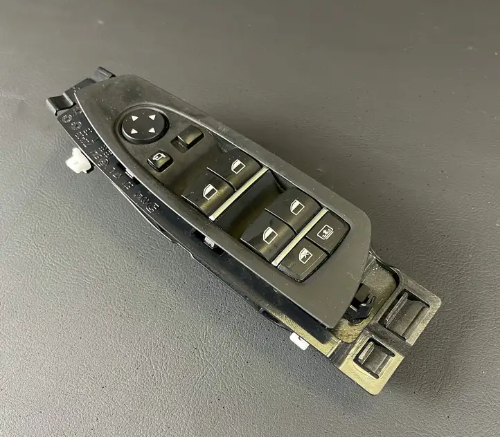 BMW 7 F01 (2008 - 2016) 9163574 Блок кнопок стеклоподъемников — фото 1
