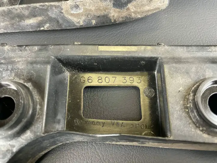 Volkswagen Golf VII (2013 - 2019) 5G6807394 Кронштейн заднего бампера — фото 3