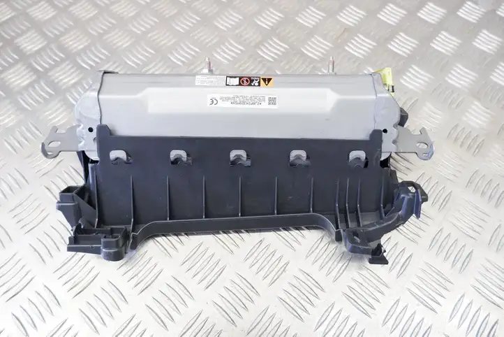 Toyota Corolla E210 E21 (2018 - ) 7390002220 Коленная подушка безопасности — фото 4
