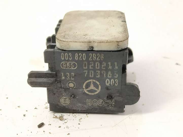 Mercedes-Benz S W221 (2005 - 2013)   Датчик удара надувных подушек