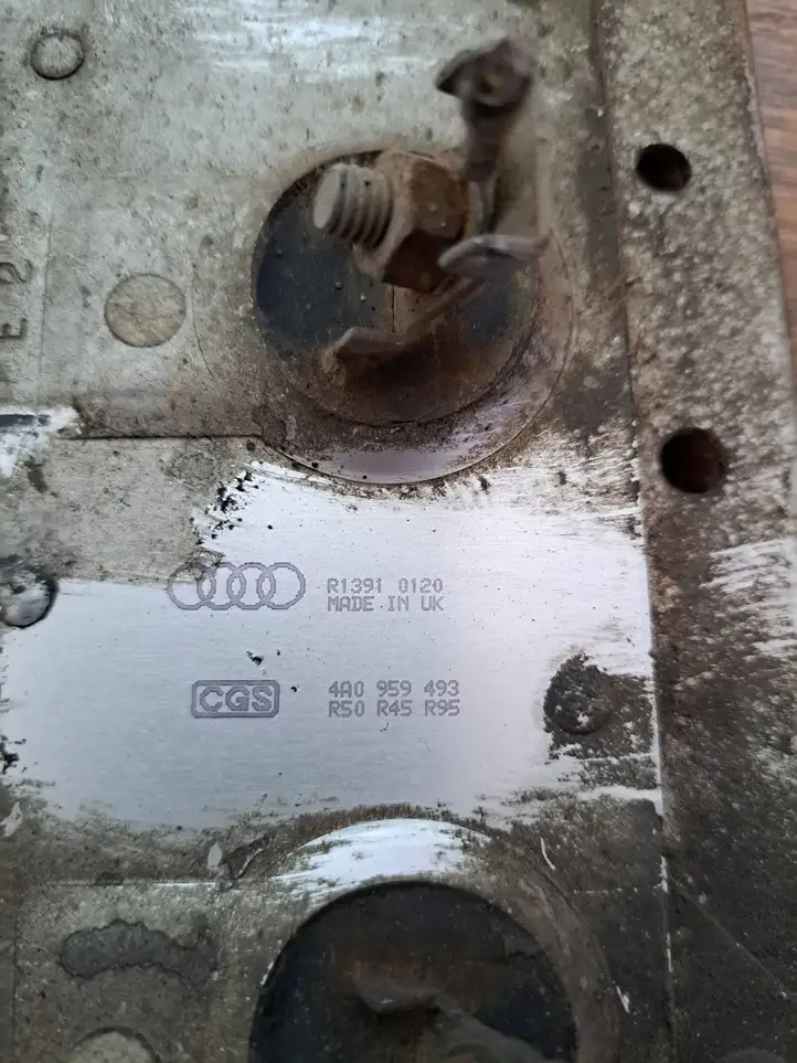Audi A8 S8 D2 4D (1999 - 2002) 4A0959493 Реле вентилятора охлаждения — фото 2