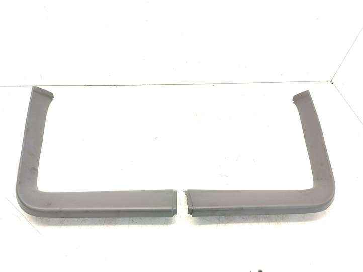 Toyota RAV 4 (XA20) (2000 - 2005)  6793742020 Другая деталь отделки багажника