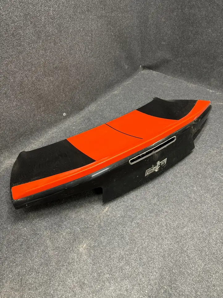 Chevrolet Camaro (2015 - 2018) Крышка багажника — фото 1