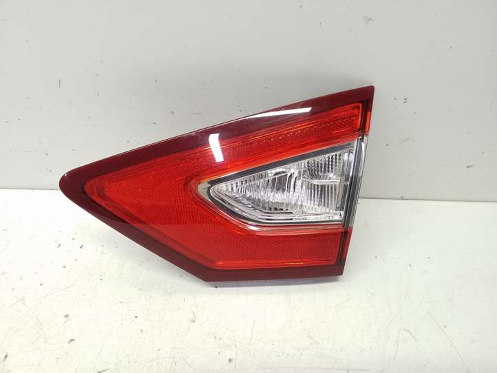 Ford Fusion II (2013 - )  DS7313A602AE Задний фонарь в крышке багажника
