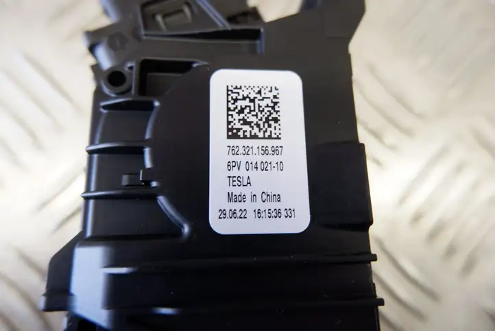 Tesla Model Y (2019 - 2024) 762321156967 Педаль акселератора — фото 2