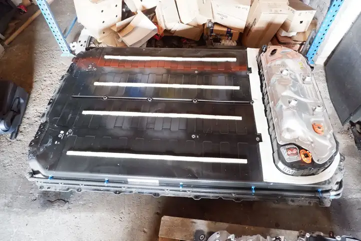 Tesla Model Y (2019 - 2024) 170001200C Модуль аккумуляторной батареи гибридного автомобиля / электромобиля — фото 1
