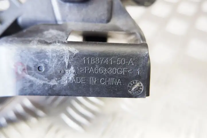 Tesla Model Y (2019 - 2024) 118874150A Кронштейн блока ABS — фото 4