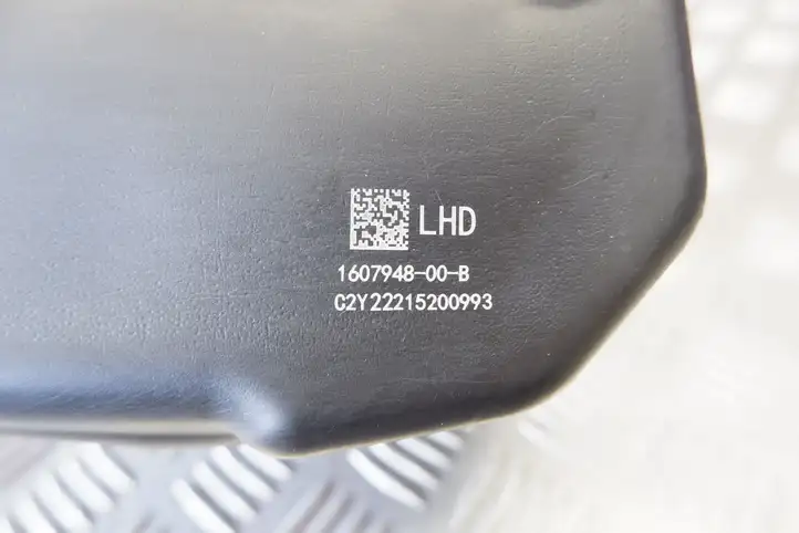 Tesla Model Y (2019 - 2024) 160794800B Бачок омывателя стекла — фото 6