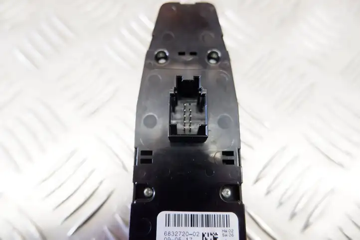 BMW 5 G30 G31 (2016 - ) 6832720 Кнопка стеклоподъемников — фото 2