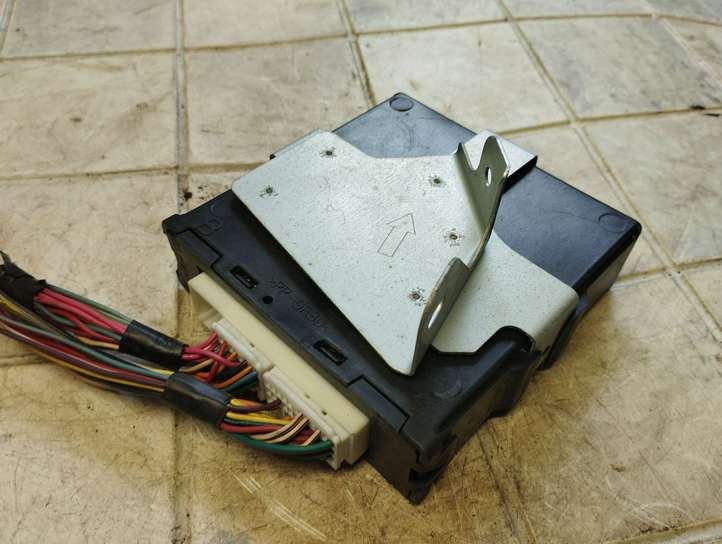 Subaru Outback (2007 - 2009)  1122009812 Блок управления коробки передач