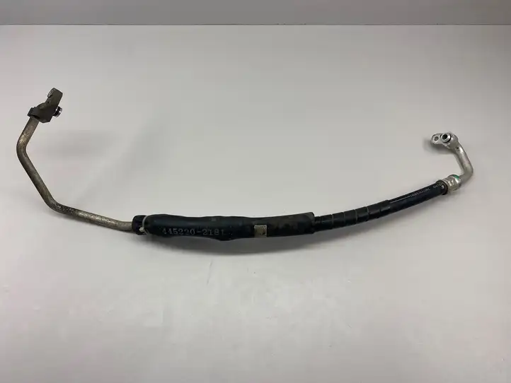 Toyota Land Cruiser (J120) (2002 - 2009) 4452202181 Трубки и шланги кондиционера — фото 1