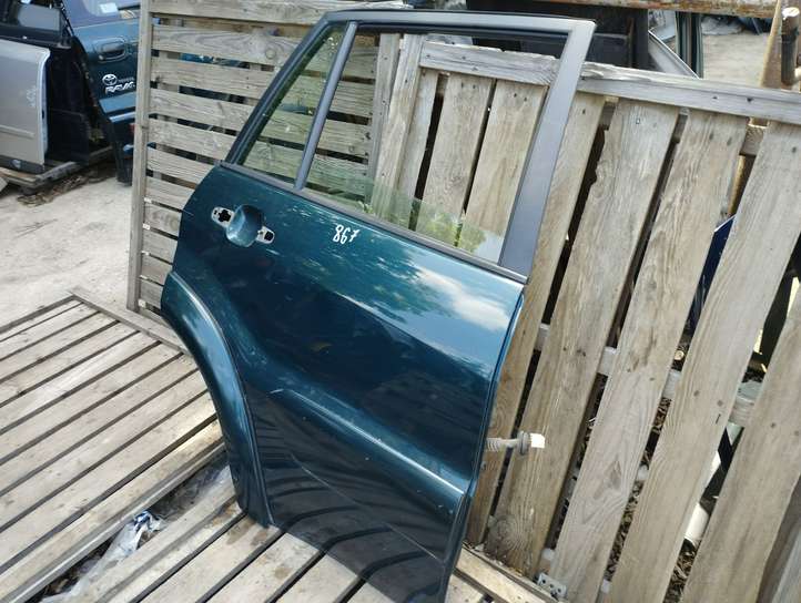 Toyota RAV 4 (XA20) (2000 - 2005)   Задняя дверь
