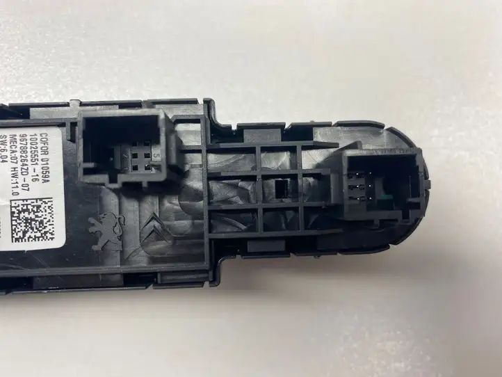Citroen C3 Aircross (2017 - ) 10025551 Блок кнопок стеклоподъемников — фото 4