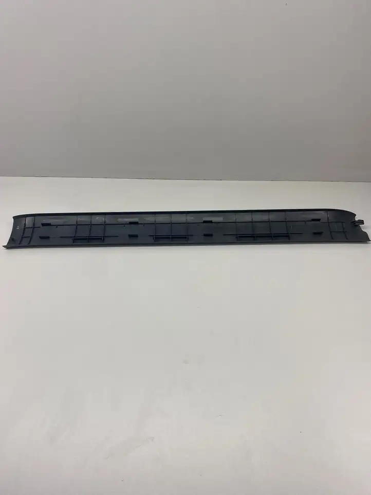 Toyota Land Cruiser (J120) (2002 - 2009) 6791460070 Внутренняя отделка переднего порога — фото 2
