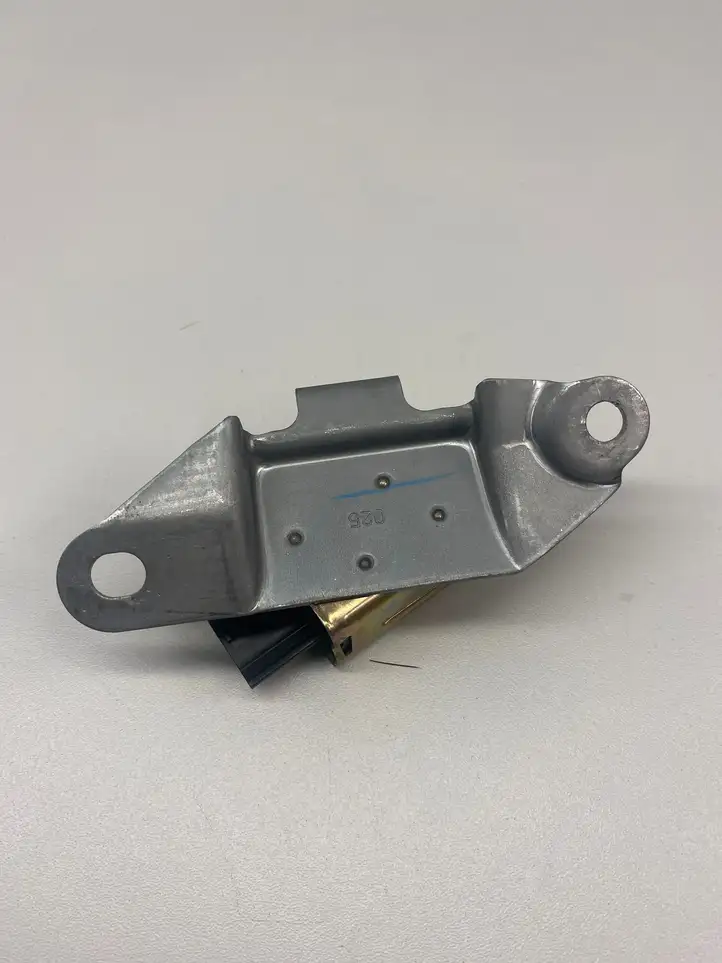 Toyota Land Cruiser (J120) (2002 - 2009) 8986060020 Датчик удара SRS — фото 2