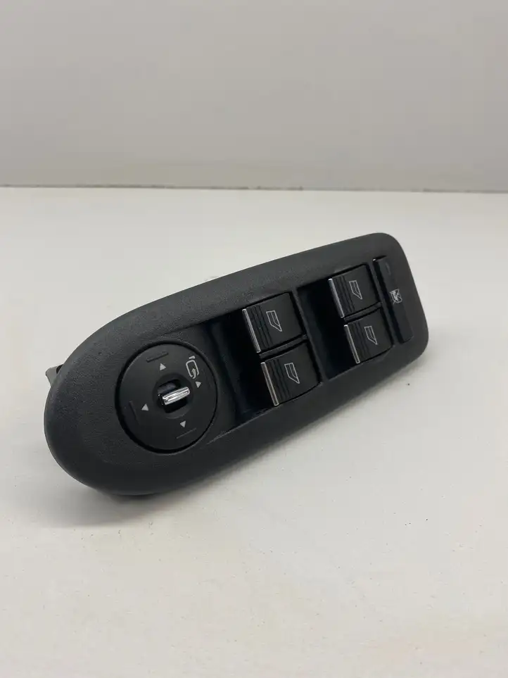 Ford Kuga I (2008 - 2012) N3RUA Кнопка стеклоподъемников — фото 2