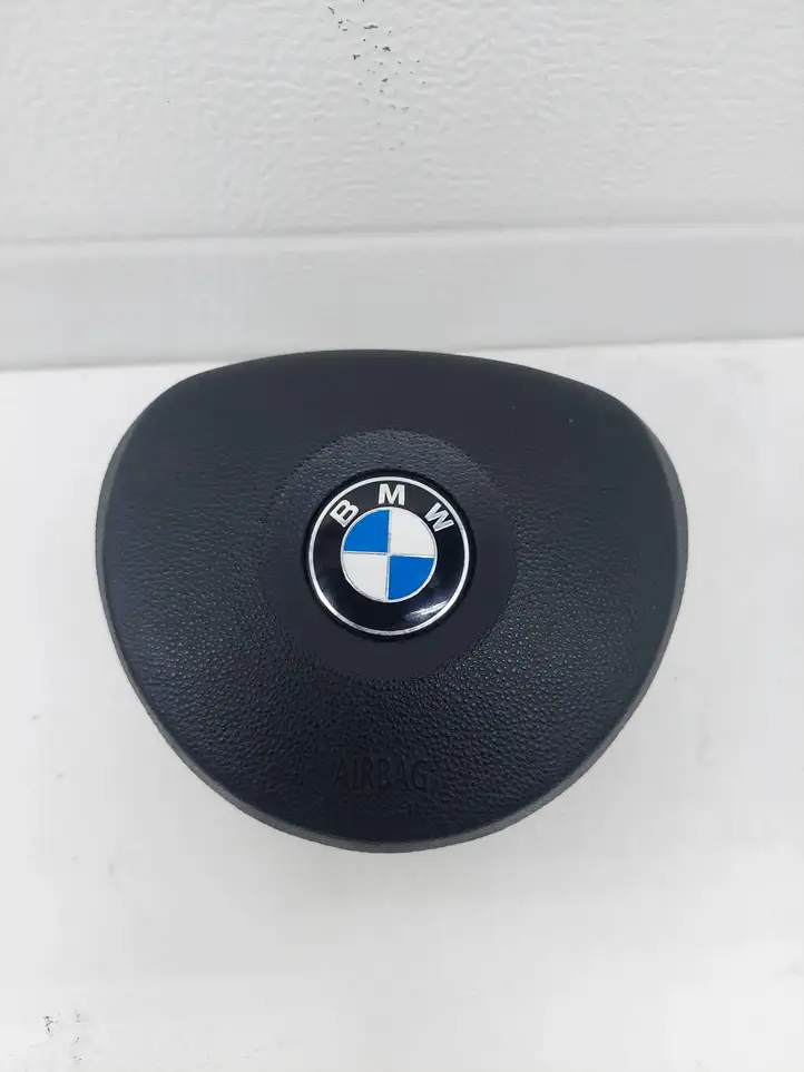BMW 1 E81 E87 (2004 - 2011) 33677051501K Подушка безопасности руля — фото 1